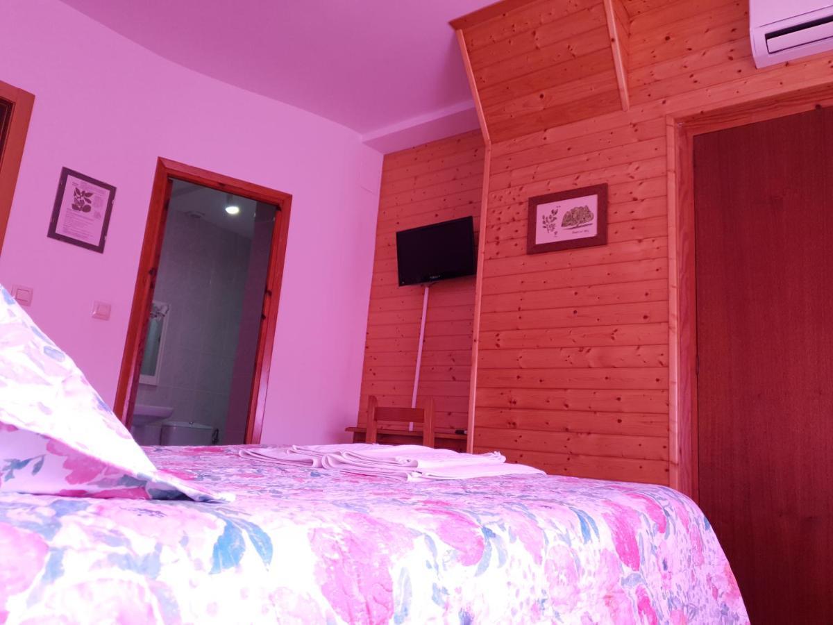 Hostal Rio Mundo Riópar Esterno foto