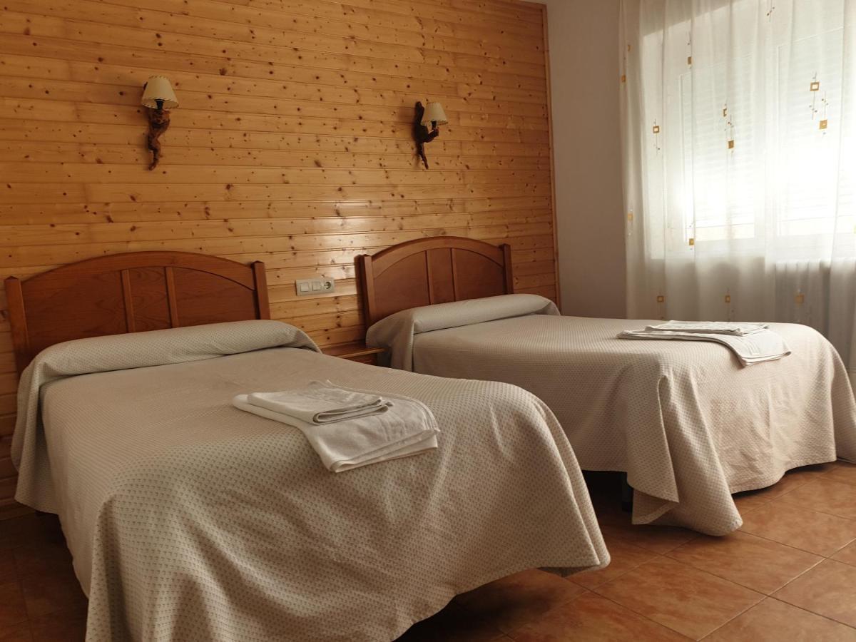 Hostal Rio Mundo Riópar Esterno foto